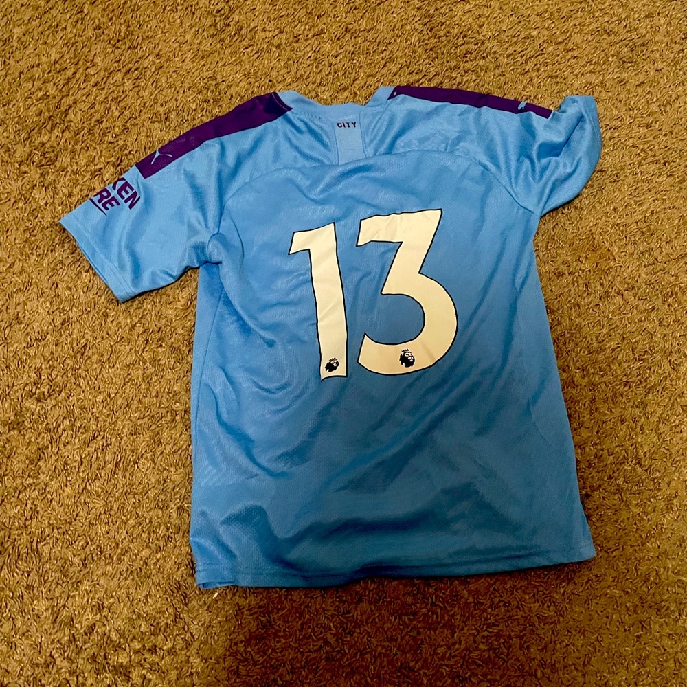 2018 puma man city jersey number 13